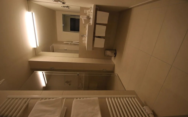 Pineacre on the Lake