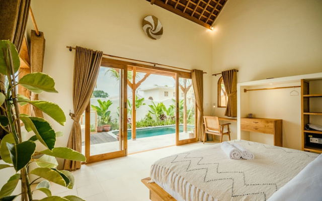 Villa Canggutopia 1 by Alfred in Bali - Tropical Hideaway 1BR Pool Villa Prime Location Canggu Beach – Guest Rooms – Canggu