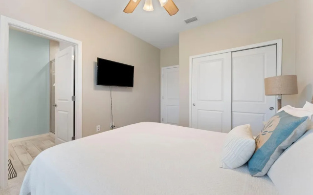 Salty Breeze at Lost Key Villas-pet Friendly!