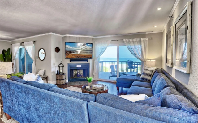 Pelican Pointe 4C