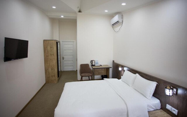 Art Rakat Hotels