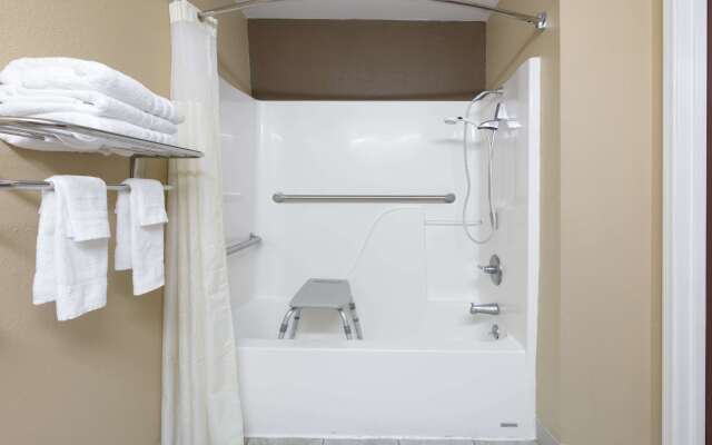 Microtel Inn & Suites by Wyndham Scott/Lafayette