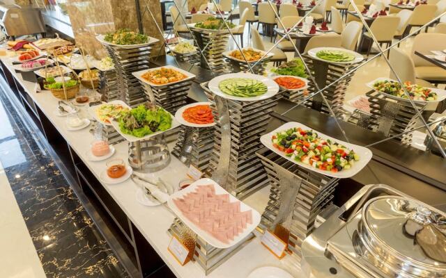 Golden Line Danang Hotel