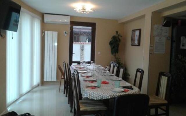 Family Hotel Camellia