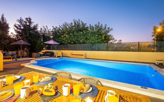 Villa Royal Sandals