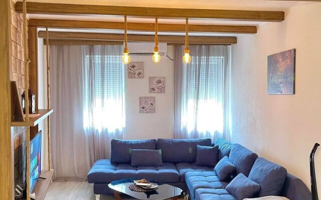 Nessi Apartment