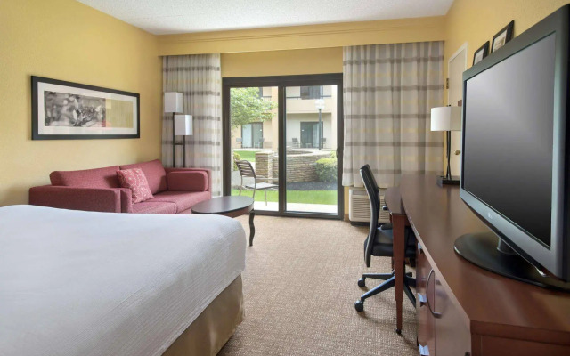 Courtyard by Marriott Cincinnati Blue Ash