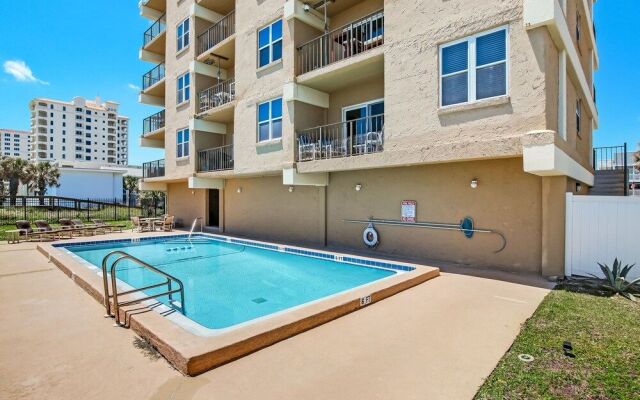 Oceanfront on the Beach - Pool