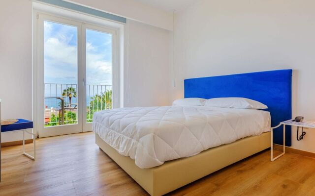 Domo20 Hotel & Sky Bar