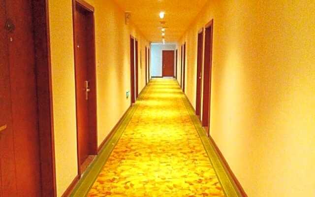 GreenTree Inn Yangzhou Jiangdu West Changjiang Road Liberty Park Business Hotel