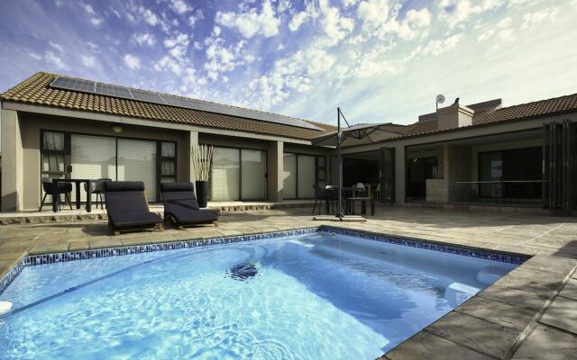 Bailee's Place Langebaan 6-sleeper