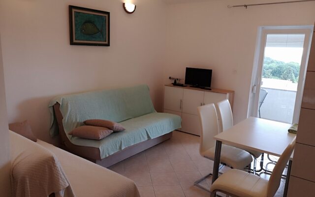 Captivating 4-bed Apartment in Premantura