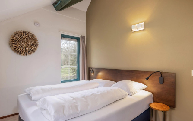 Bungalow in Veluwe Near Harderwijk