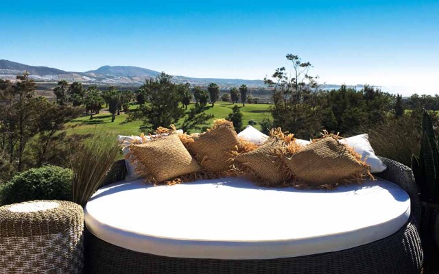 Royal River, Luxury Hotel - Adults Only