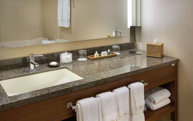 Maui Coast Hotel