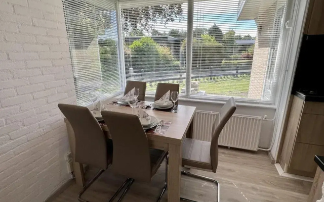 Pet-friendly Bungalow Near Beach