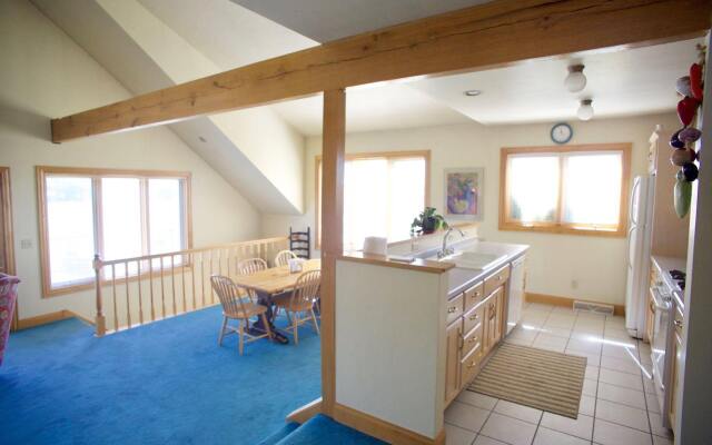 Settlement Courtyard Inn & Lavender Spa