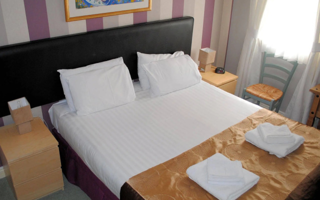 Canon Court Apart Hotel.