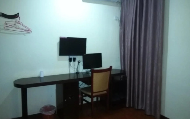 Tongxing Business Hotel