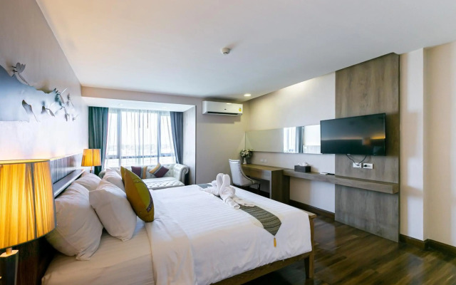 Grand Ratchapruek Hotel