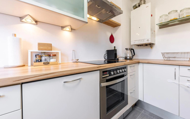 BRIGHT + CENTRAL near Belvedere by JR City Apartments