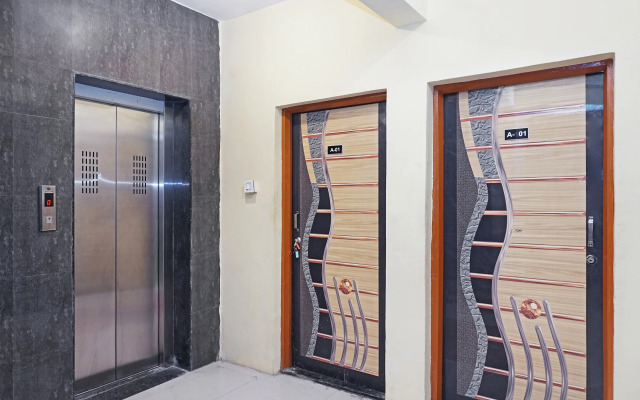 OYO Flagship 16665 Laxmi Chowk