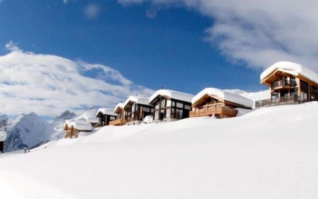Swiss Chalet – Outside – Ferden