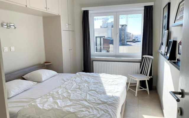 Coastal Comfort With Garage