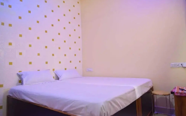 New Kashi Paying Guest House By GRB