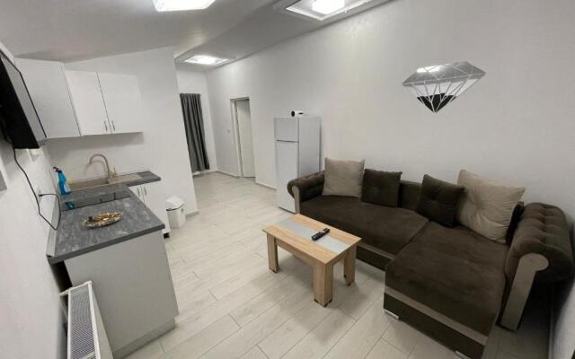 Jolie Luxury Apartments II