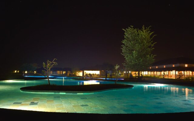 Barahi Jungle Lodge