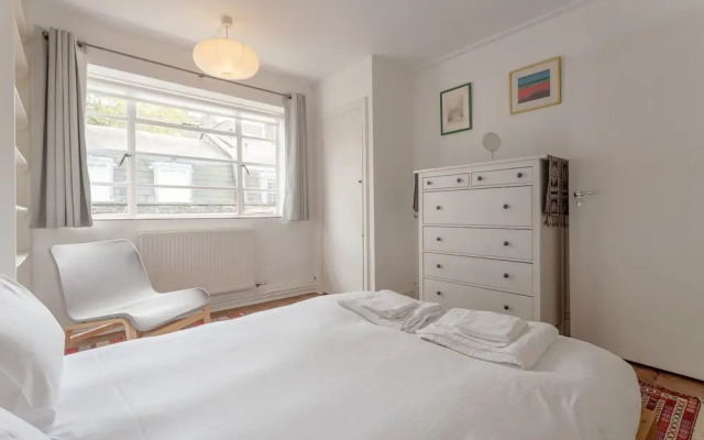 Stylish 2 Bedroom Fitzrovia Flat