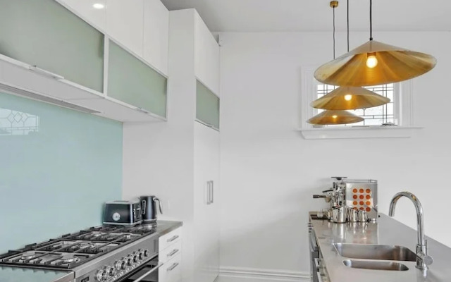 Cowan Street Home by Urban Rest