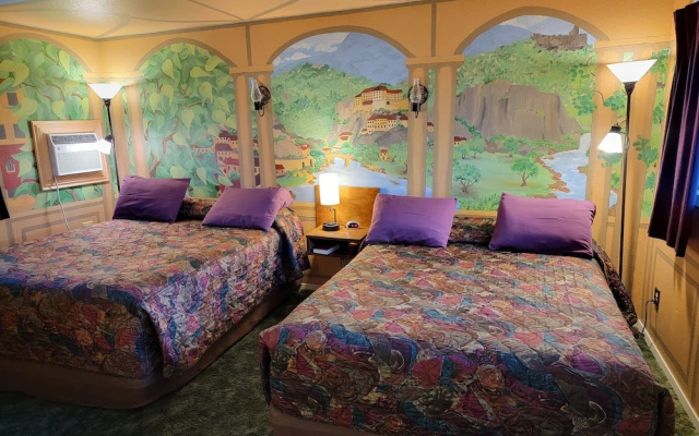 La Collage Inn