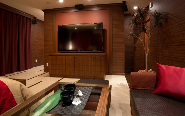 Hotel and Spa Lotus Modern – Adults Only