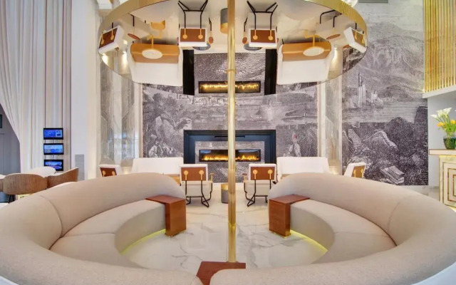 S Paul Hotel