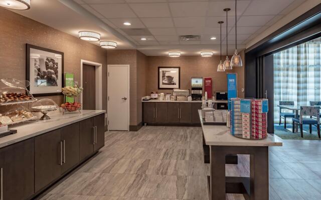 Hampton Inn & Suites Dallas/Plano Central