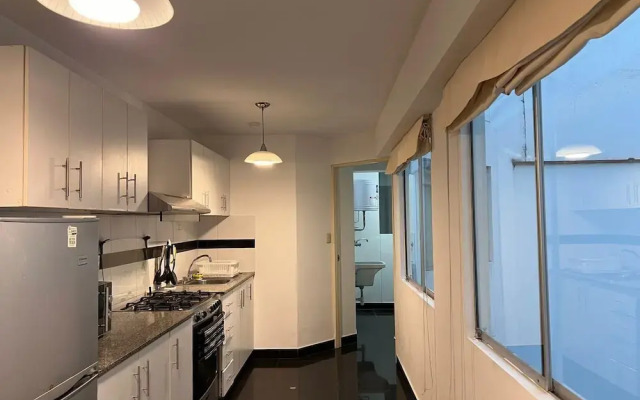 3bed Apt in Miraflores - Free Wifi, Free Parking