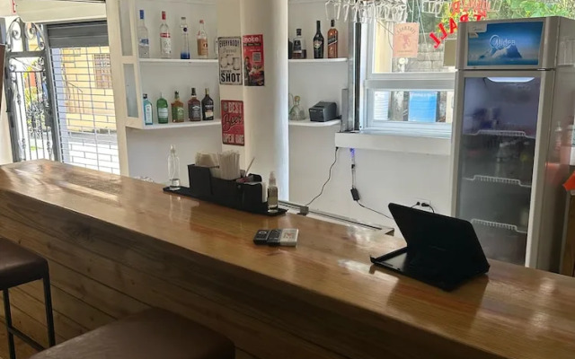 Hillmon'S Hotel Bar & Lounge