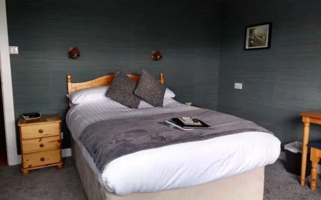 Braeburn Guest House / B&B