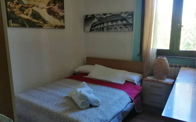 Villa Sleeps 6 With Garden and Gym