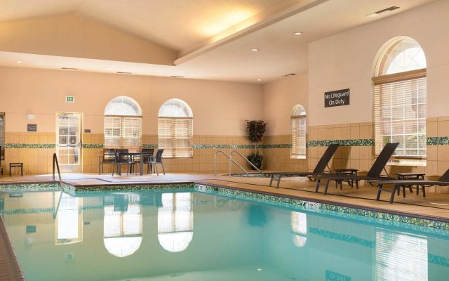 Residence Inn by Marriott Kansas City Airport