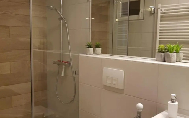 Embassy Studio Apartment Citypark