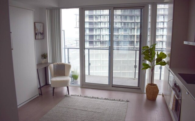 Modern Downtown Studio With City Views Balcony