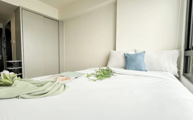 Restful And Modern Studio At Collins Boulevard Apartment – Guest Rooms – Tangerang
