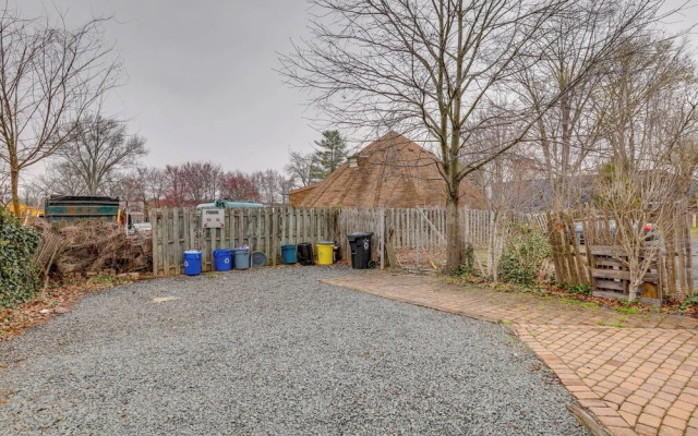 Walkable Dtwn Townhome Near Campus & Palmer Square