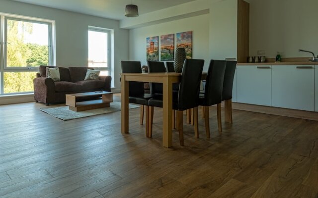 Roomy Comfortable Apartment