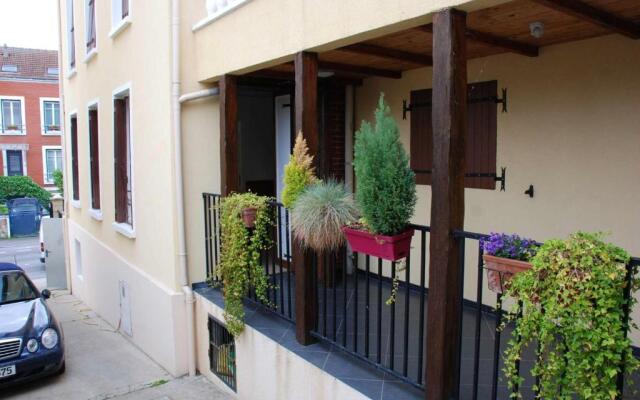 Appartement d'une chambre avec vue sur la ville et wifi a Rosny sous Bois