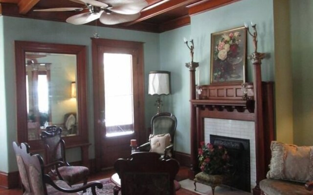 The Old Victorian Inn