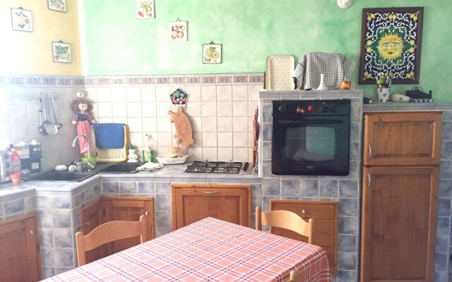 Apartment With 2 Bedrooms in Bosa, With Wonderful Mountain View